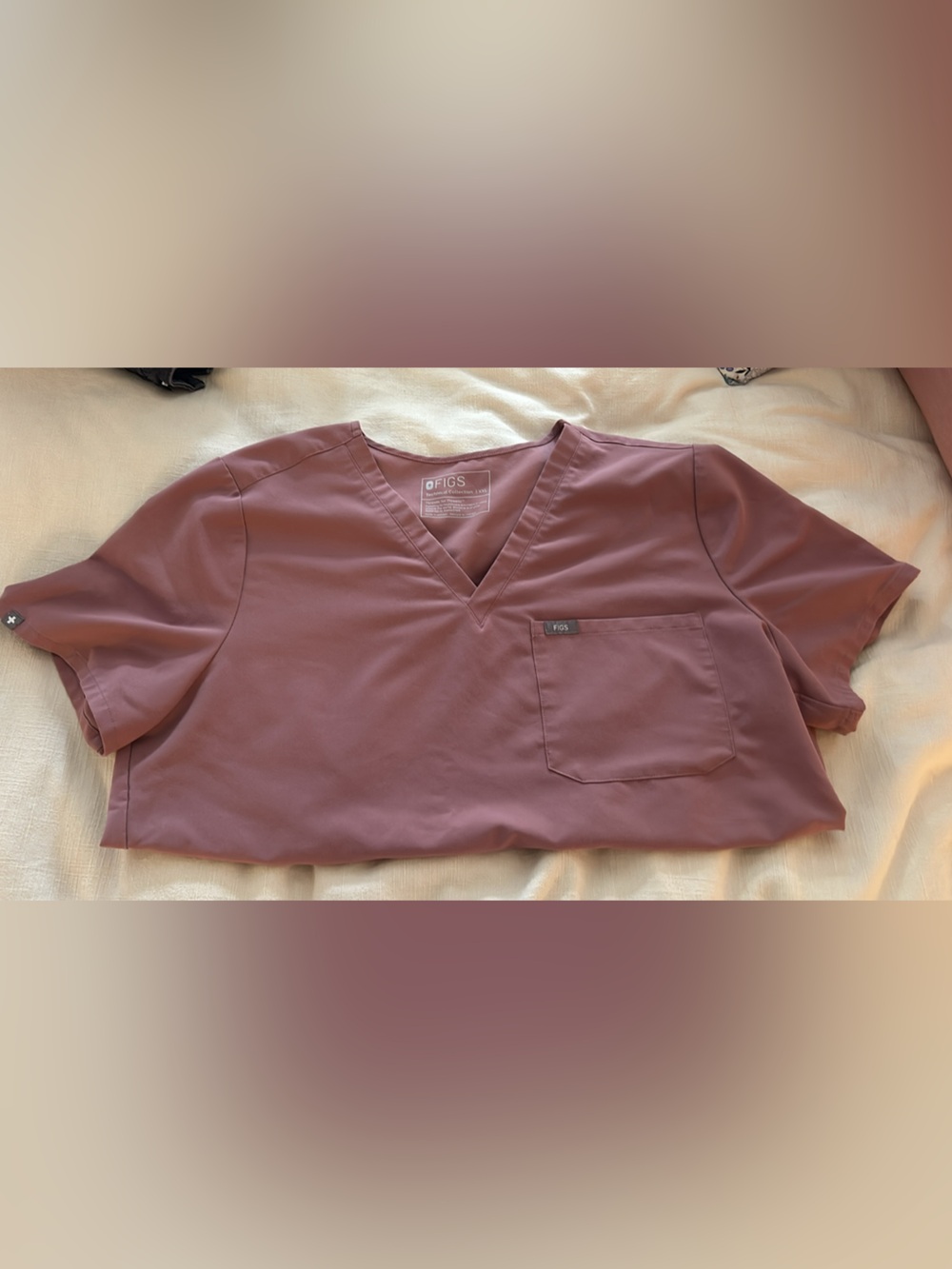 FIGS Women's Catarina mauve scrubs top xxl